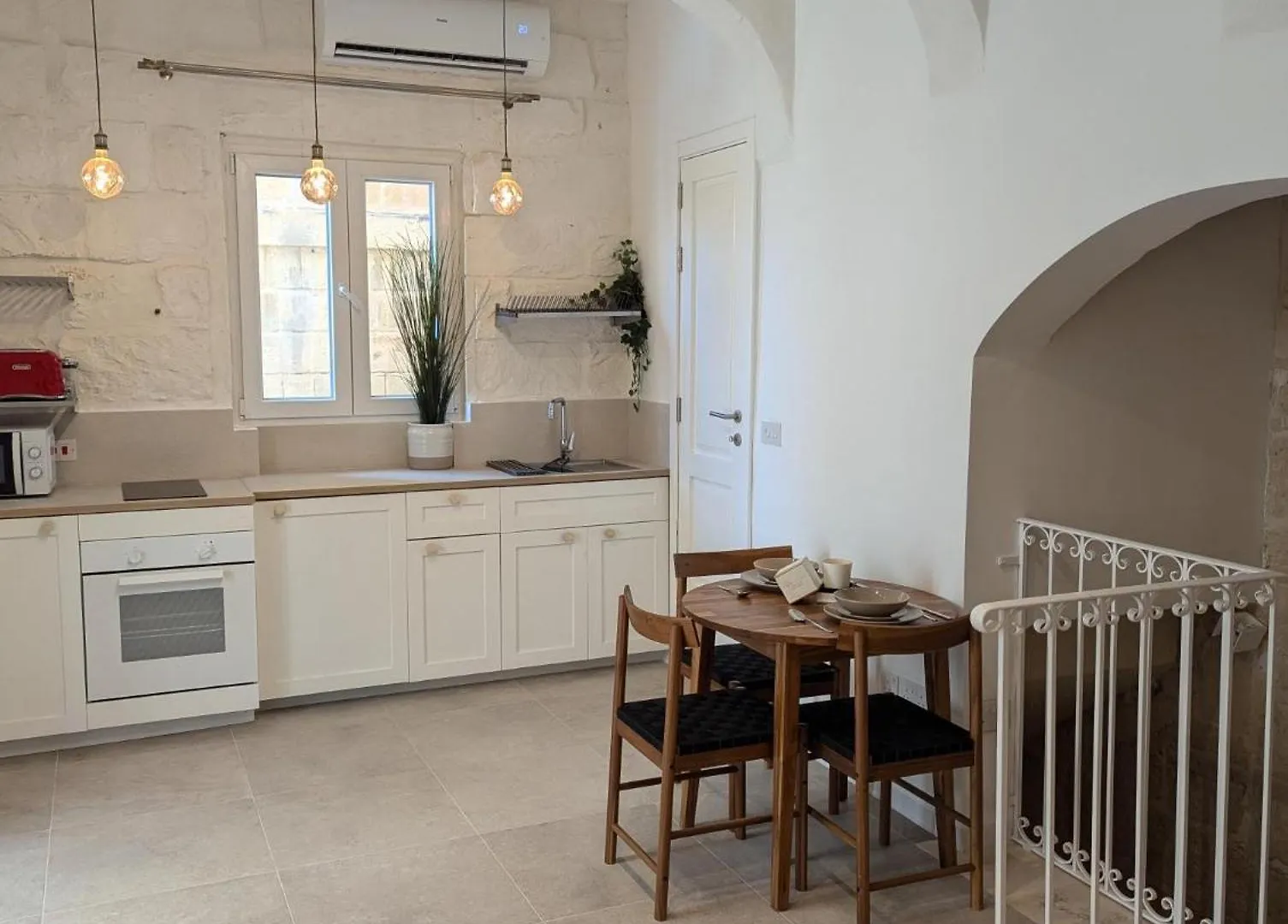 35, Valletta Boutique Escape Malta